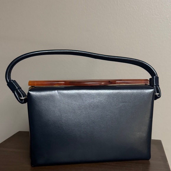 1950s Navy Leather Box Purse with Tortes Bakelite Clasp - Picture 2 of 12
